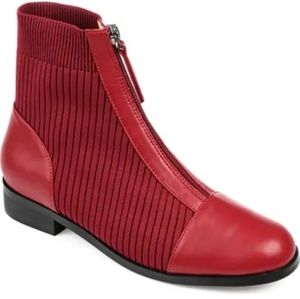Journee Collection Belixie Bootie. Size 7.5